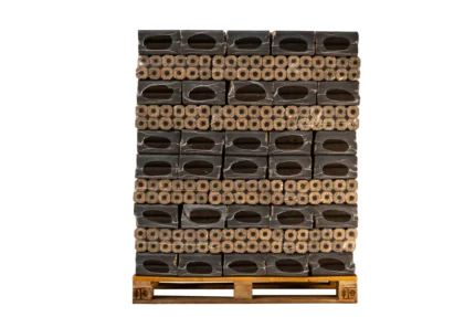 Pini & Kay Holzbriketts Buche & Eiche – 960 kg Palette (96 x 10 kg)